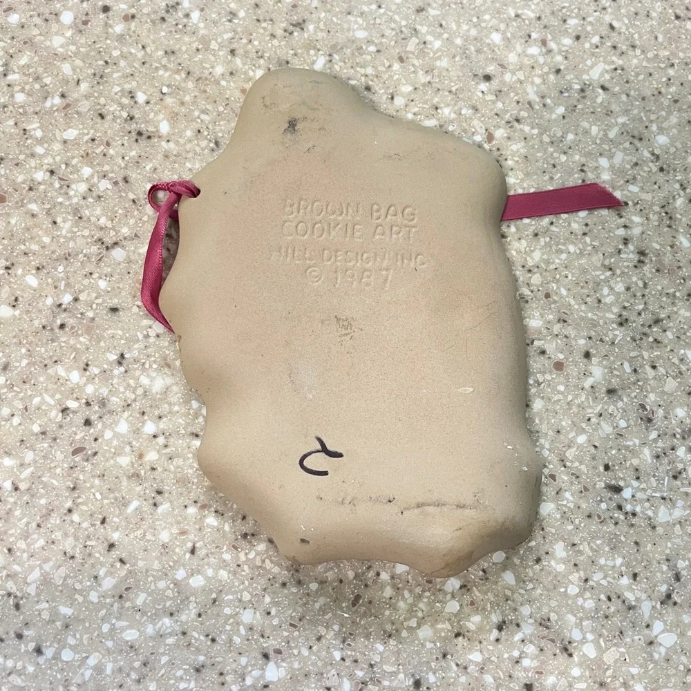 Brown Bag Cookie Art Angel Heart Mold  Tan 1987 Hill Design Ceramic